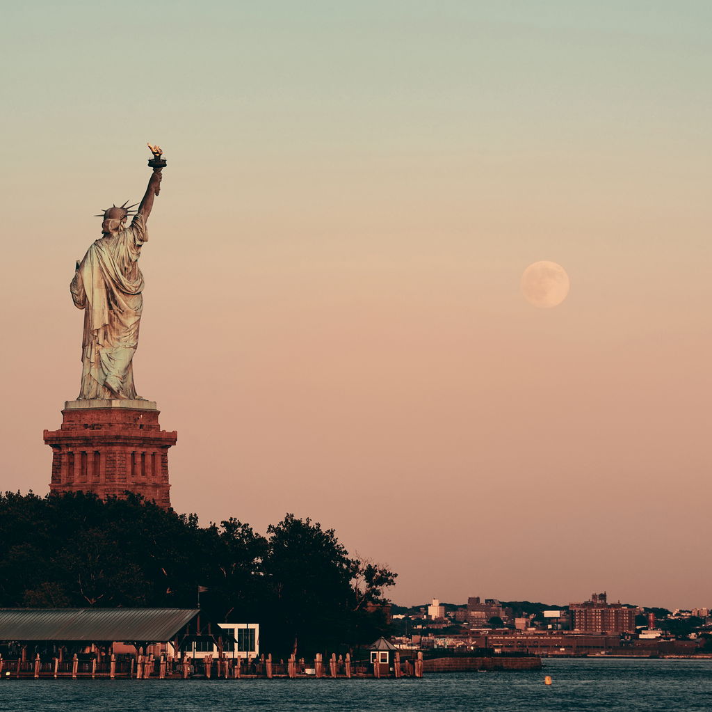 Statue liberty full moon