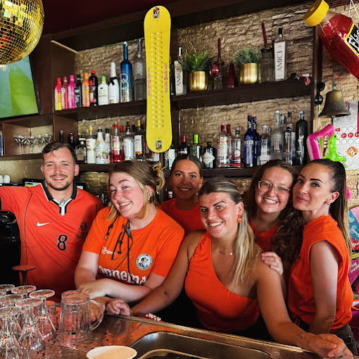 Gallery photo alt text