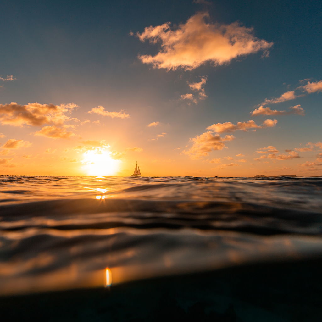 Breathtaking sunset ocean islands bonaire