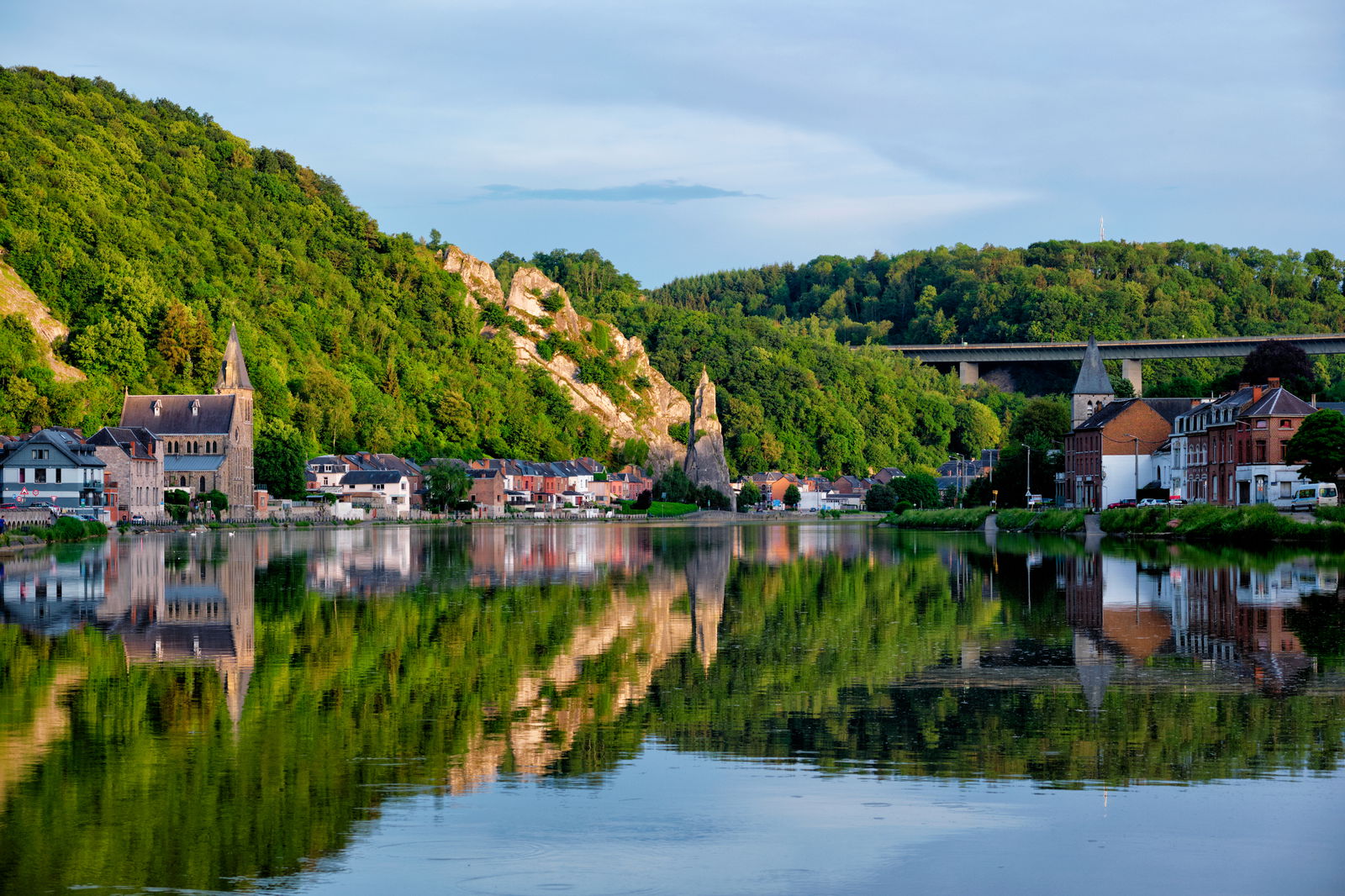 Uitzicht op de stad Dinant in België