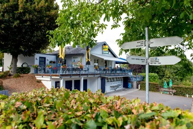 Gallery photo alt text