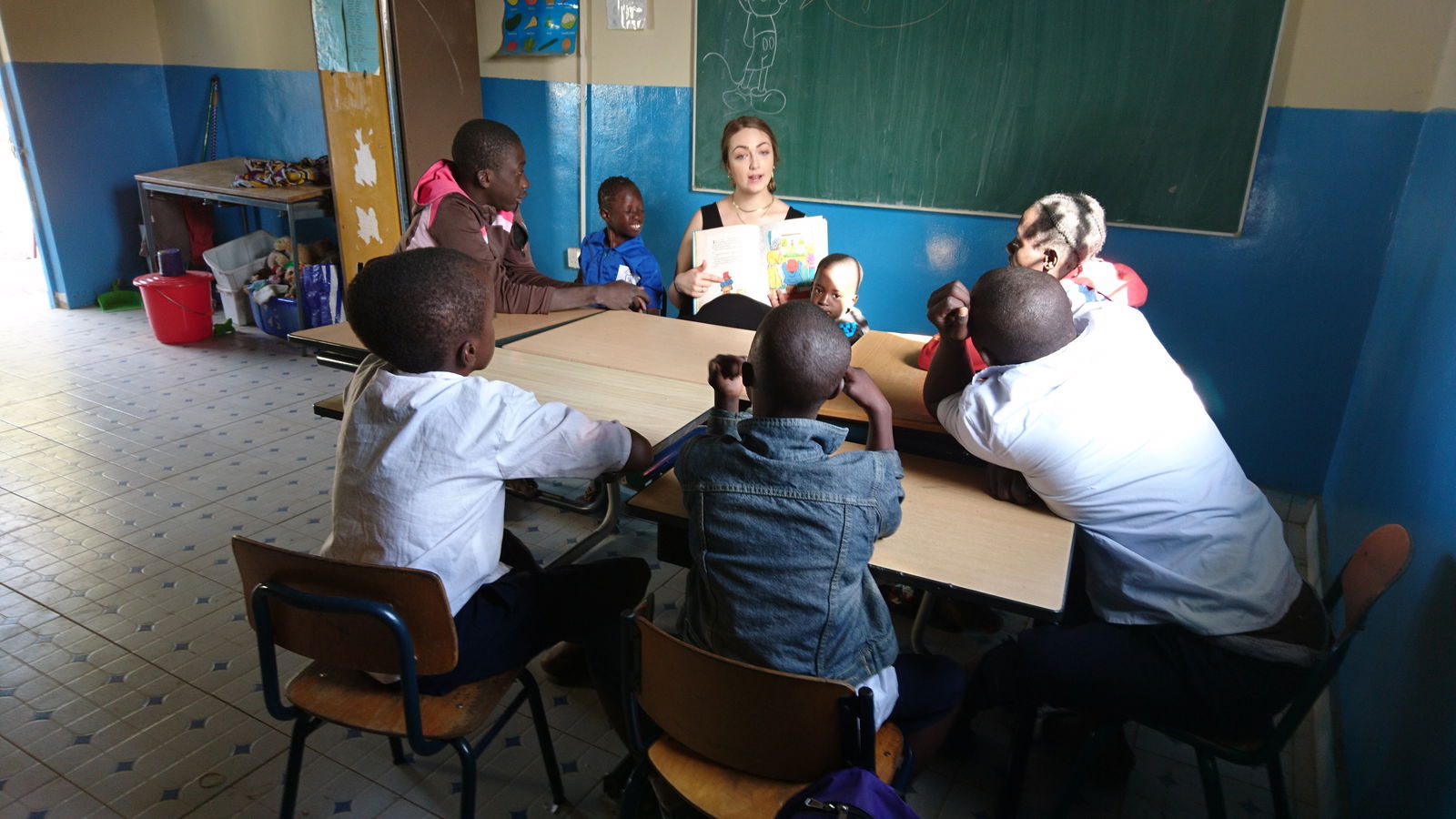 Freiwillige Arbeit mit Kindern mit Behinderungen