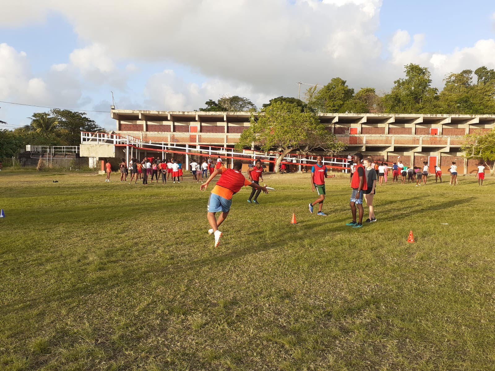 Freiwillig beim Sport mitmachen