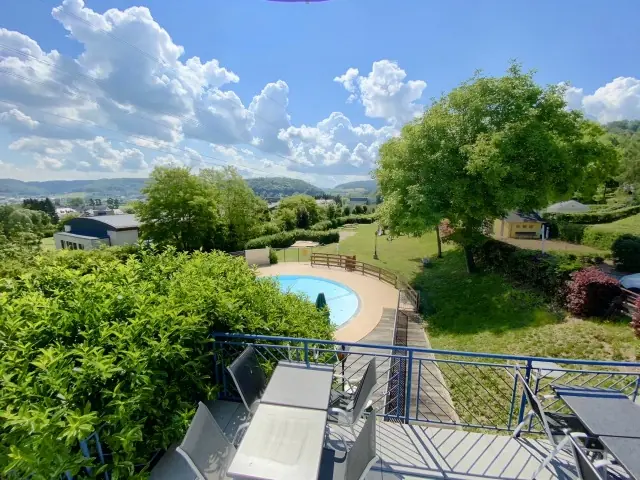 Gallery photo alt text