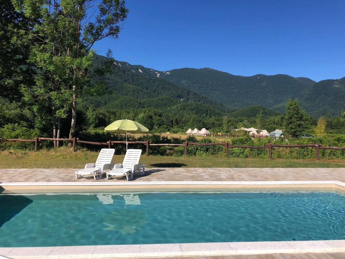 Gallery photo alt text