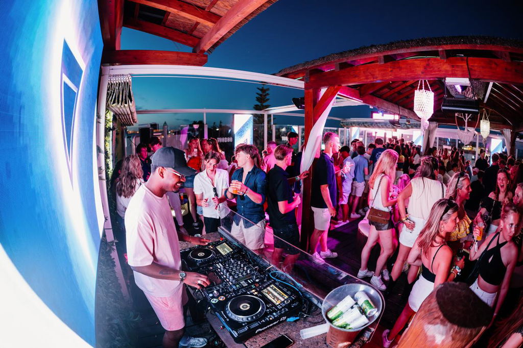 Gallery photo alt text